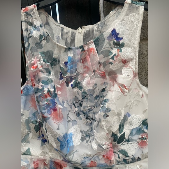 Adrianna Papell Women's Floral Printed Veiled Dress Size 8. NWT - Picture 7 of 14